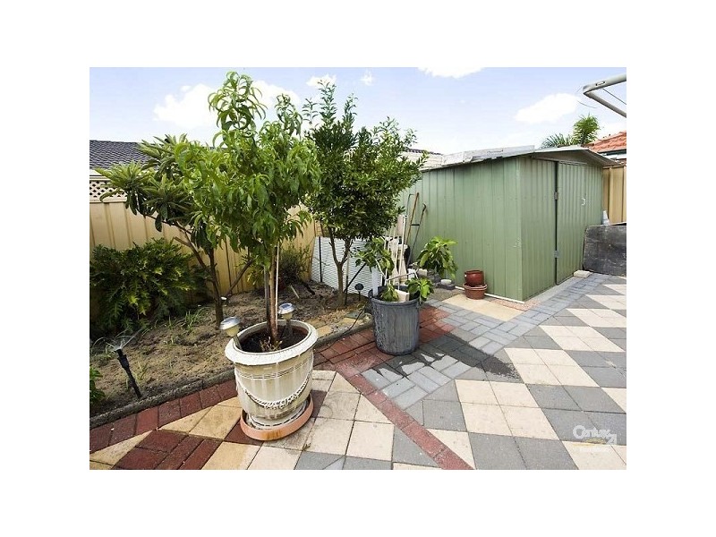 18 Jasper Corner, Canning Vale WA 6155