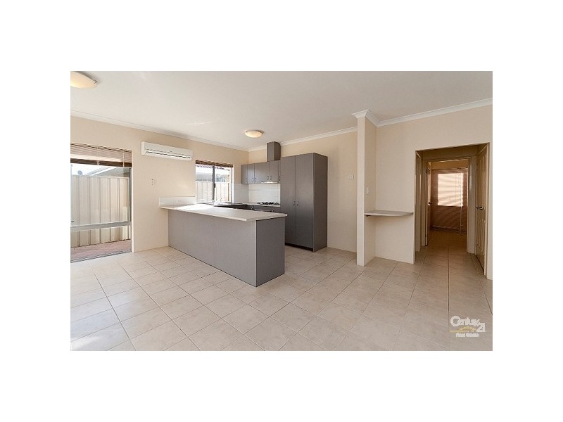 2 Heidelberg St, Aubin Grove WA 6164