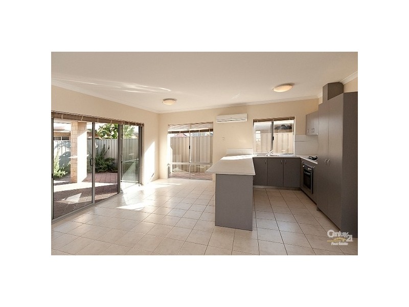 2 Heidelberg St, Aubin Grove WA 6164