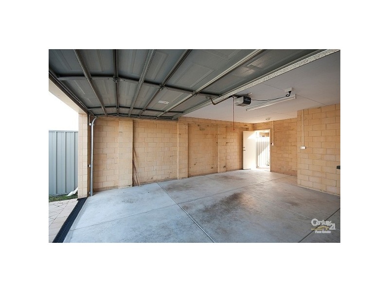 2 Heidelberg St, Aubin Grove WA 6164