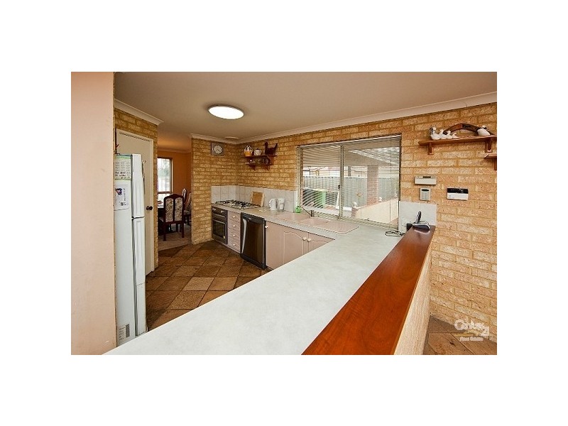 9 Schaffers Place, Thornlie WA 6108