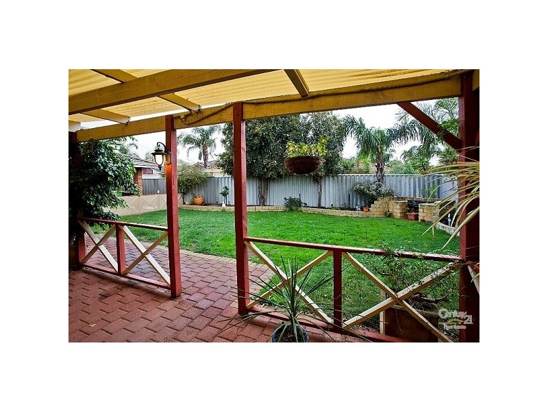 9 Schaffers Place, Thornlie WA 6108