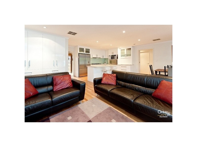 77 Gracechurch Crescent, Leeming WA 6149