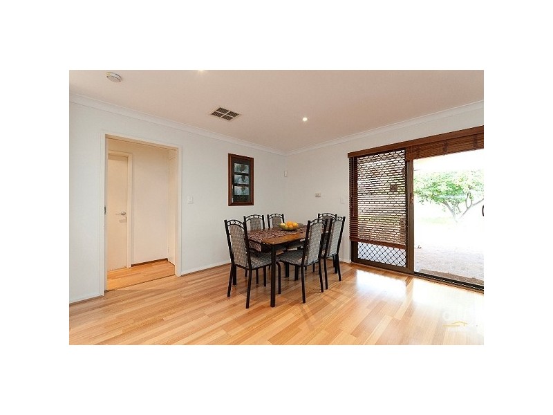 77 Gracechurch Crescent, Leeming WA 6149