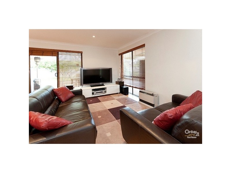 77 Gracechurch Crescent, Leeming WA 6149