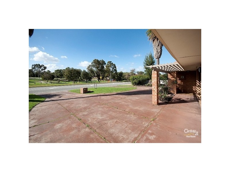 77 Gracechurch Crescent, Leeming WA 6149