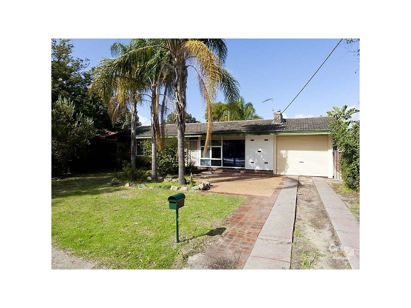 5 Kenmare Avenue, Thornlie WA 6108