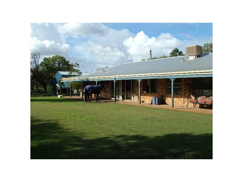 74 Braddock Rd, Wellard WA 6170