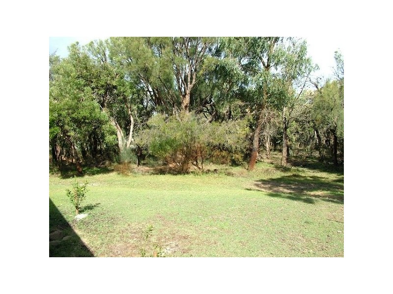74 Braddock Rd, Wellard WA 6170