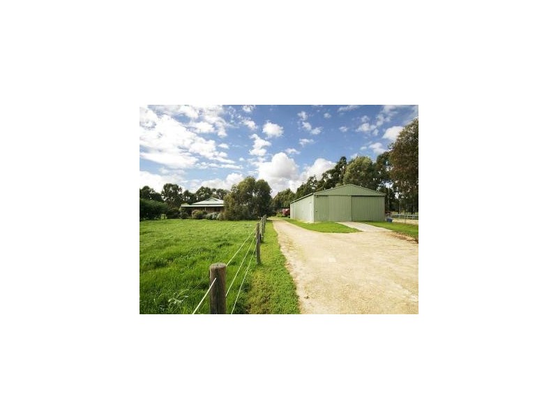 38 Pollard Cross, Cardup WA 6122