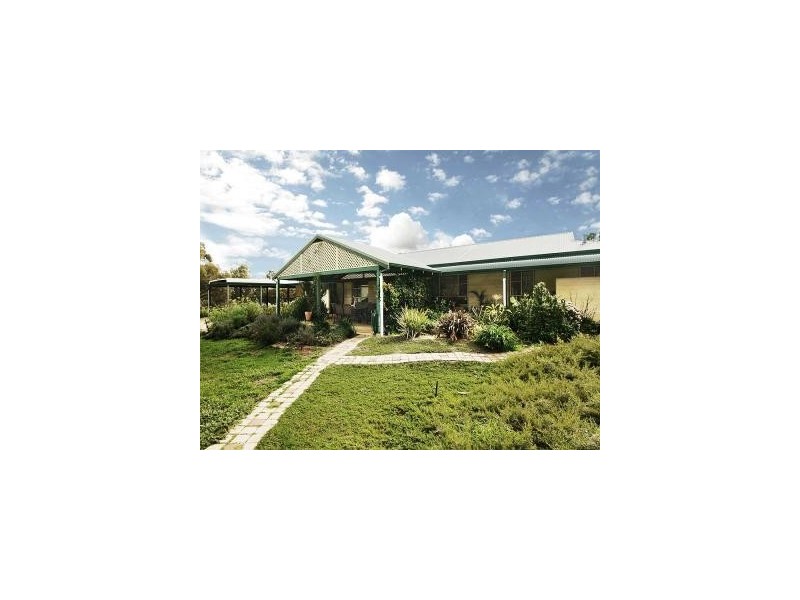 38 Pollard Cross, Cardup WA 6122