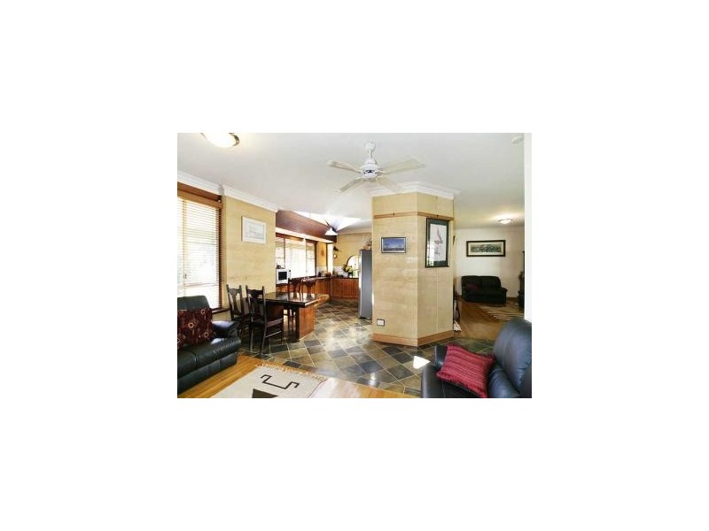 38 Pollard Cross, Cardup WA 6122
