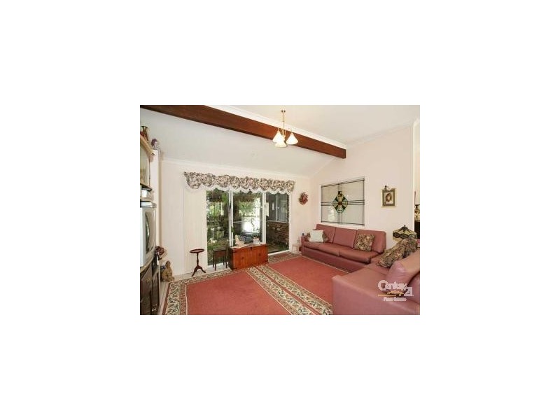 16 Treecrest Gardens, Mount Richon WA 6112