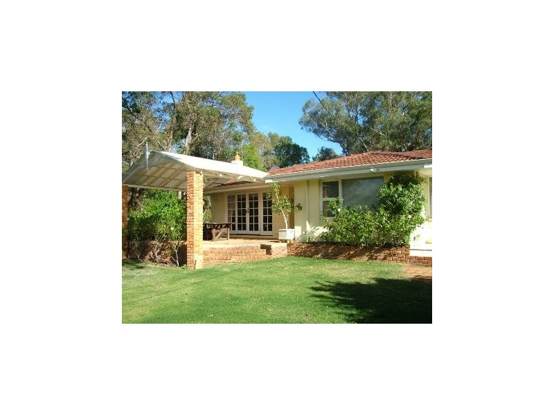 13 Possum Place, Kelmscott WA 6111