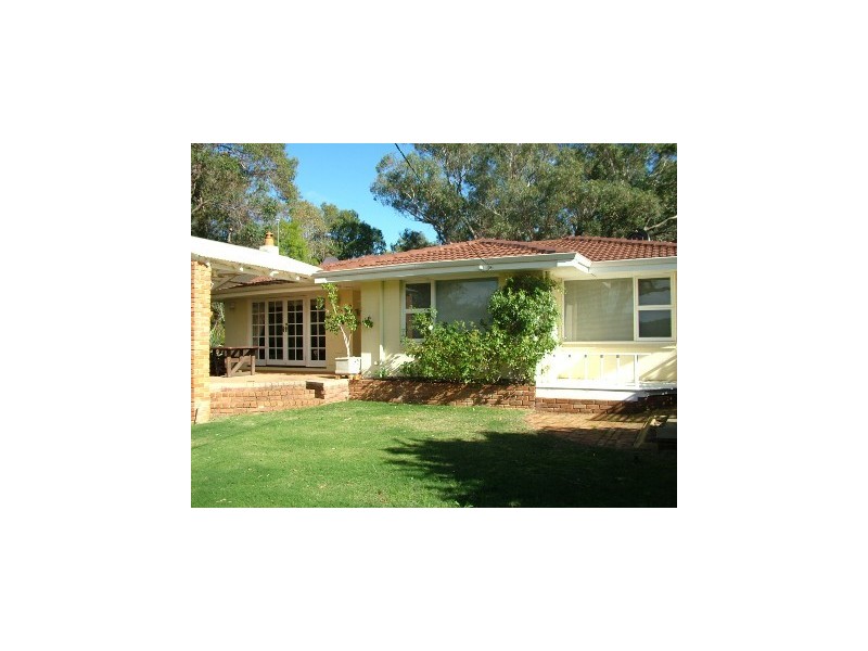 13 Possum Place, Kelmscott WA 6111