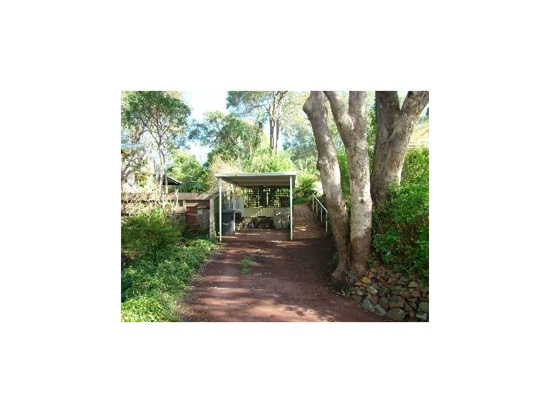 13 Possum Place, Kelmscott WA 6111