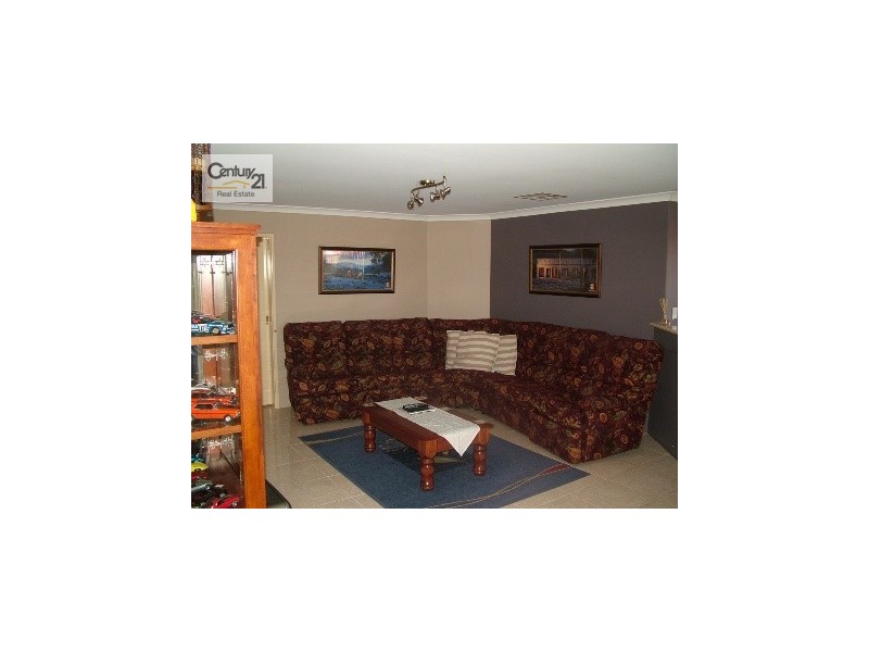 6 Butler Pass, Kelmscott WA 6111