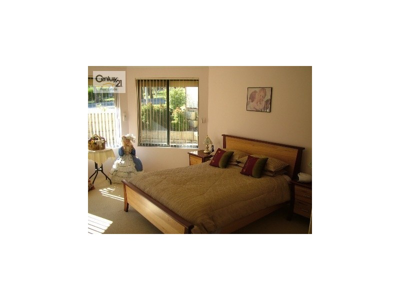 6 Butler Pass, Kelmscott WA 6111