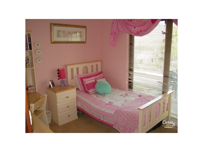 14 Mirria Way, Mount Nasura WA 6112