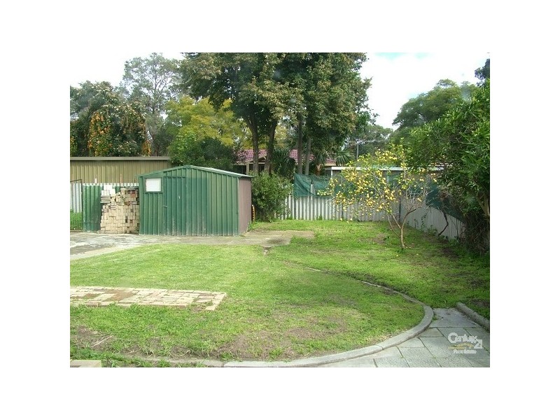 34 Gaskin Road, Kenwick WA 6107