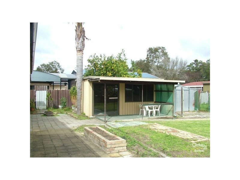34 Gaskin Road, Kenwick WA 6107