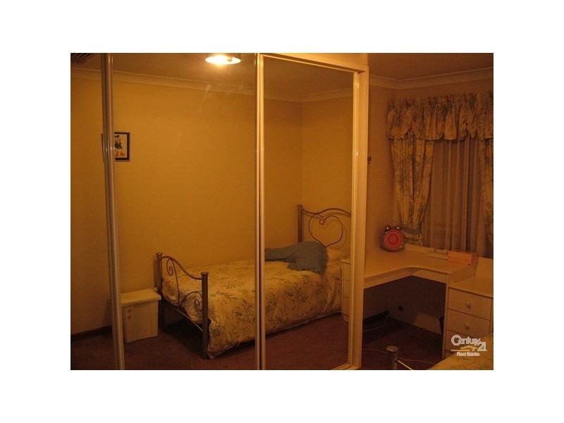 17 Dixie Road, Kelmscott WA 6111