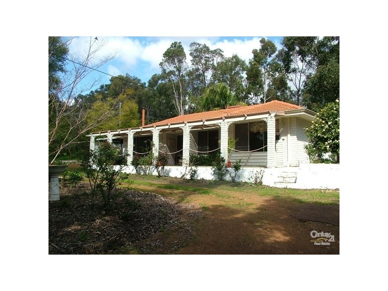 18 Garland Road, Roleystone WA 6111