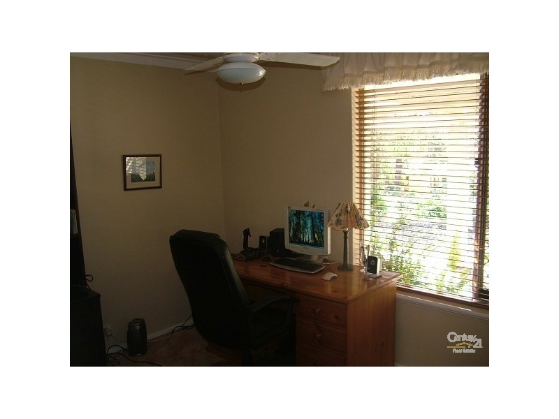 18 Garland Road, Roleystone WA 6111