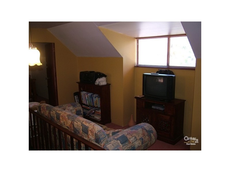 101 Brookton Hwy, Mount Nasura WA 6112