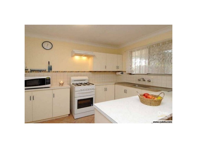 19 Lurnea Place, Karawara WA 6152