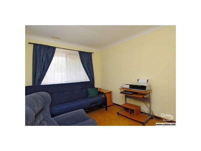 19 Lurnea Place, Karawara WA 6152