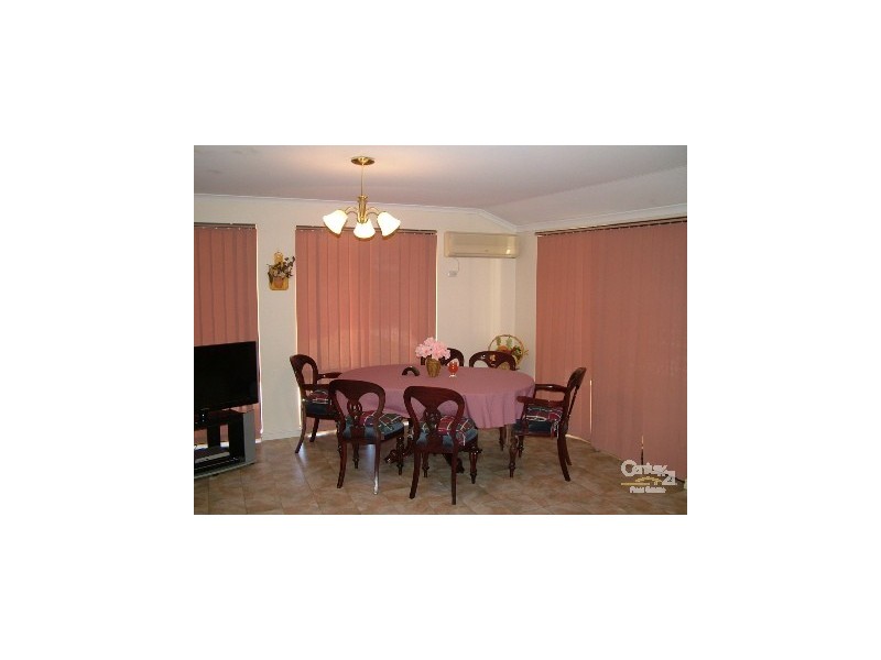 12 Bolger Gardens, Kelmscott WA 6111