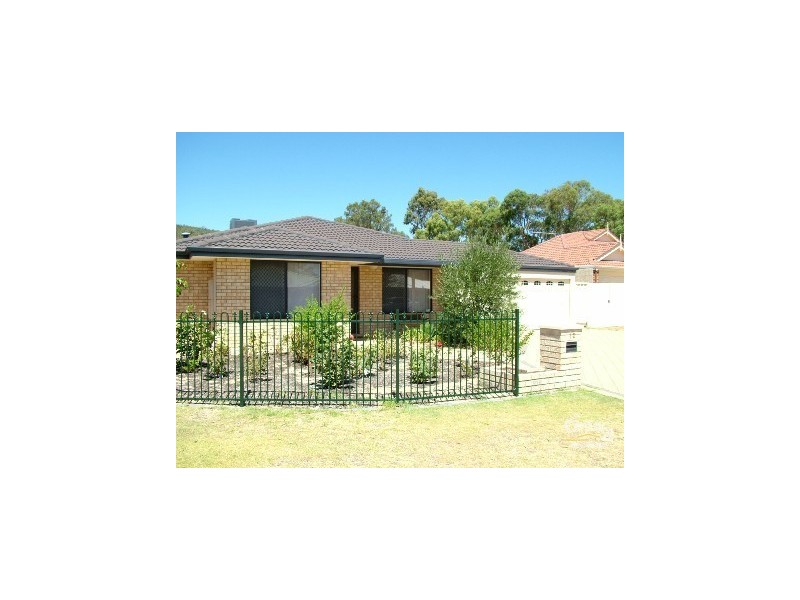 12 Bolger Gardens, Kelmscott WA 6111