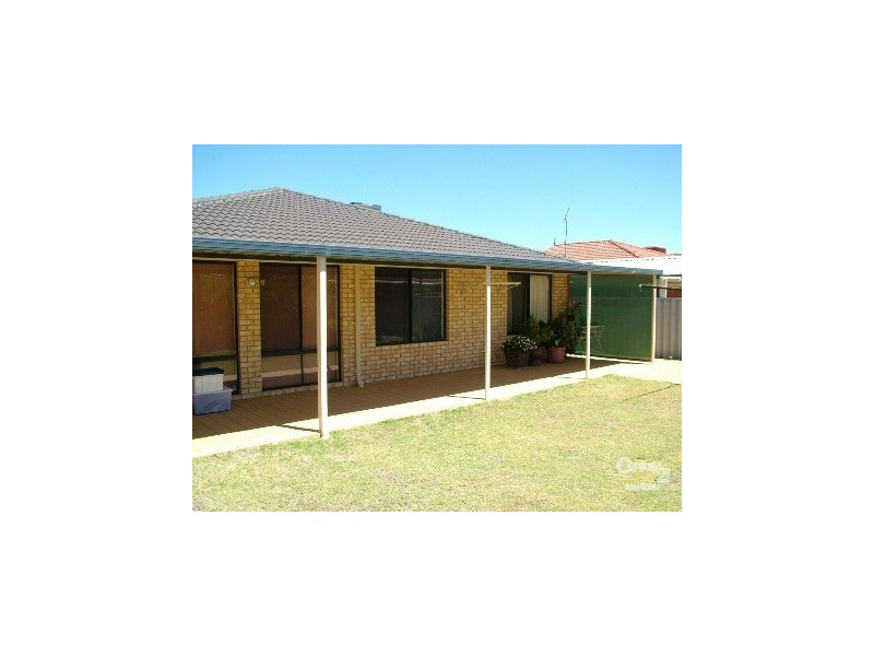 12 Bolger Gardens, Kelmscott WA 6111