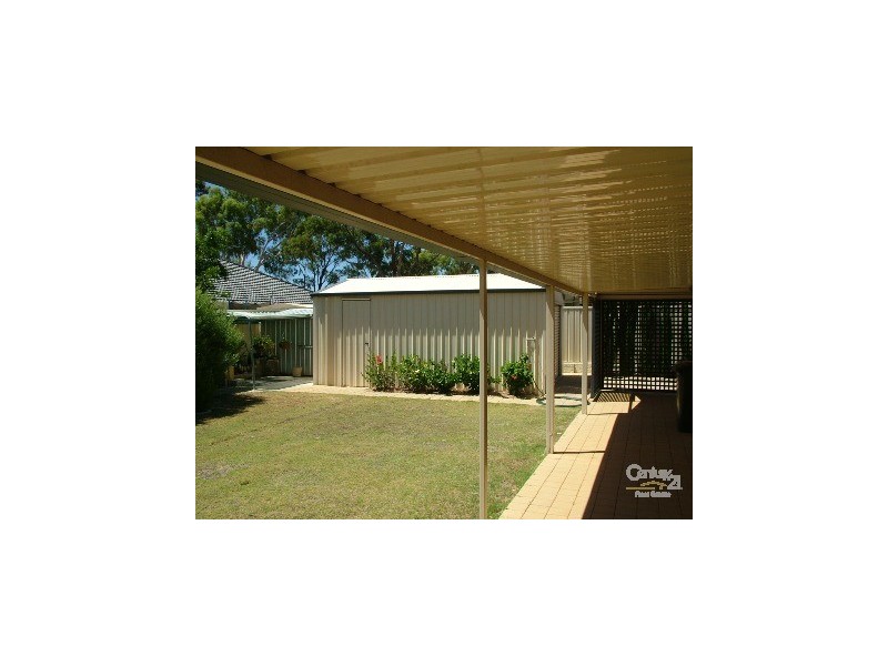 12 Bolger Gardens, Kelmscott WA 6111