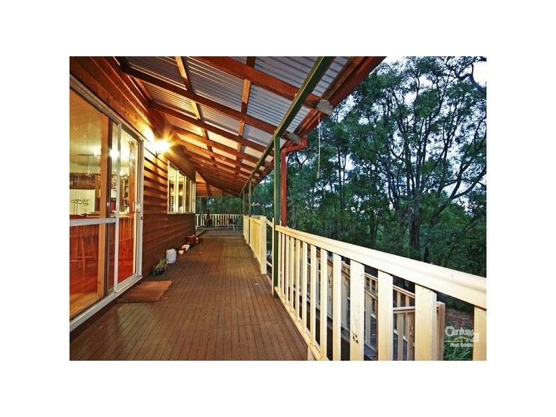 4 Lund Court, Roleystone WA 6111