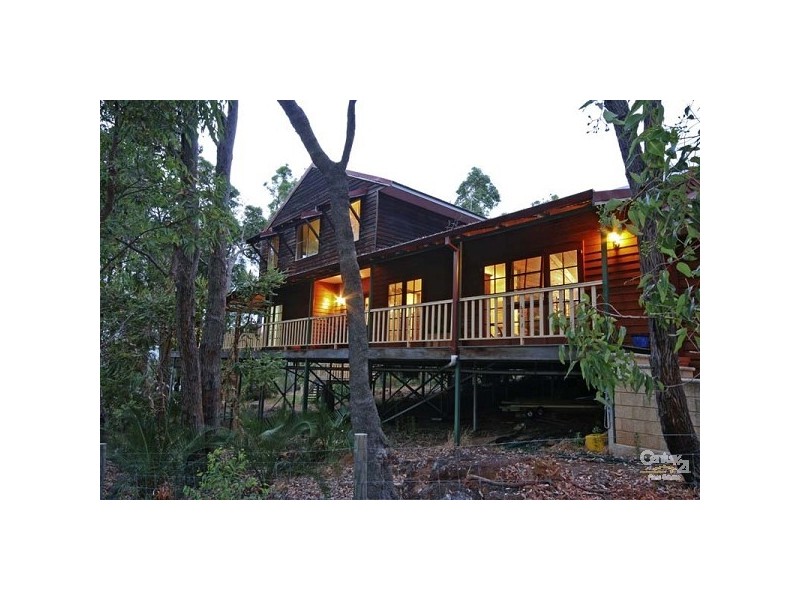 4 Lund Court, Roleystone WA 6111