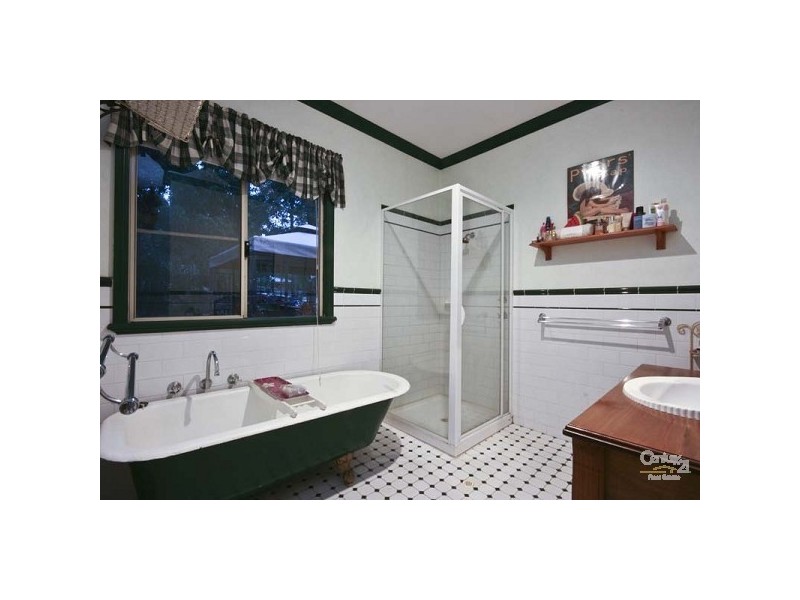 4 Lund Court, Roleystone WA 6111