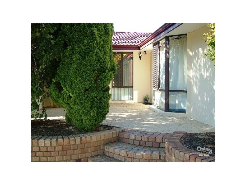 12 Incana Crt, Kelmscott WA 6111