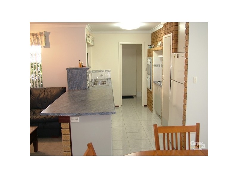 42 Ashley Drive, Kelmscott WA 6111