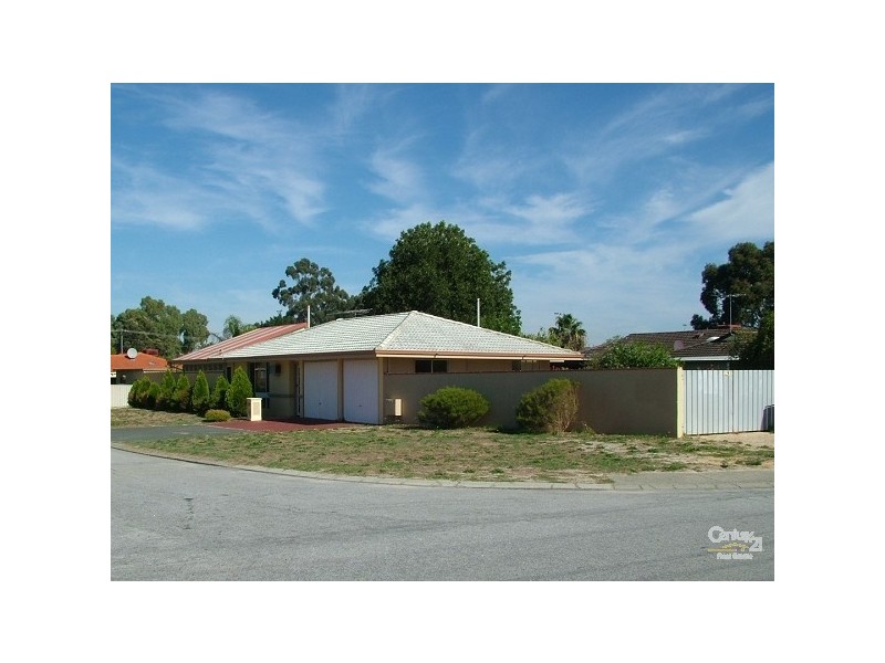 26 Woburn Way, Kelmscott WA 6111