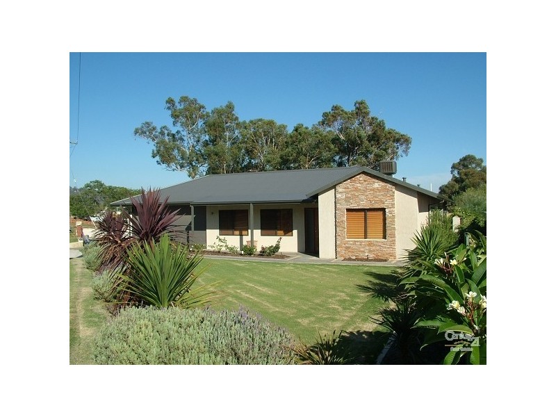 22 Hicks Road, Kelmscott WA 6111