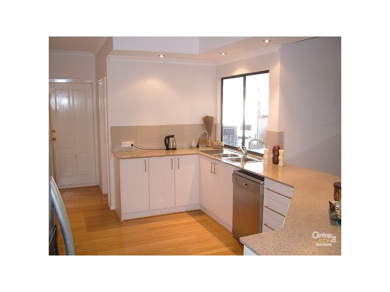 22 Hicks Road, Kelmscott WA 6111