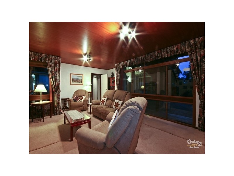 43 Valley View Road, Roleystone WA 6111