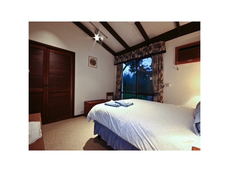 43 Valley View Road, Roleystone WA 6111