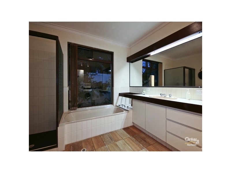 43 Valley View Road, Roleystone WA 6111