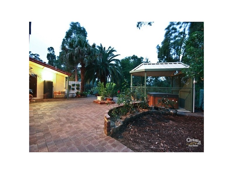 43 Valley View Road, Roleystone WA 6111