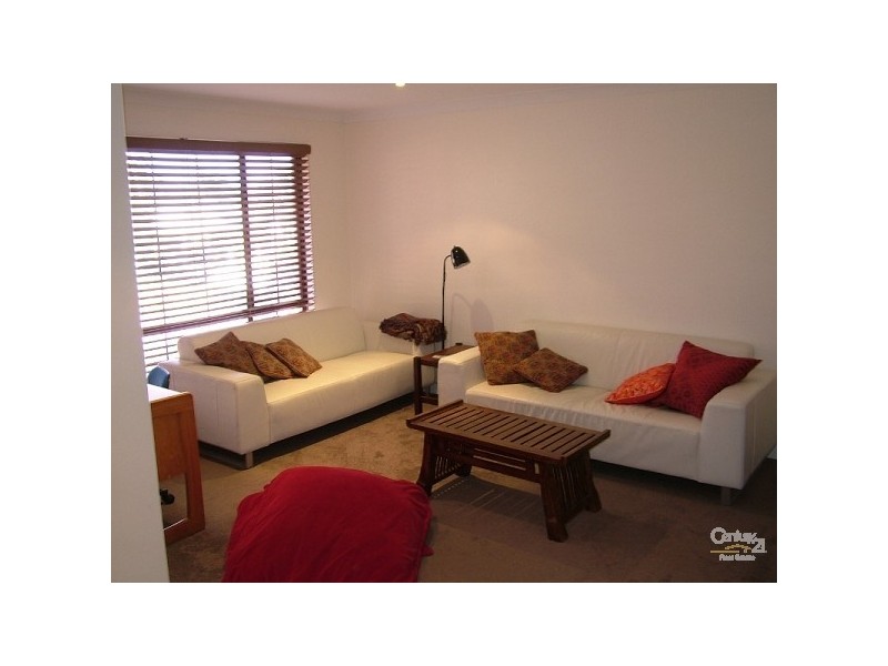 16 Melanda Street, Kelmscott WA 6111