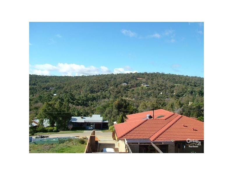 34 Opal Way, Mount Richon WA 6112