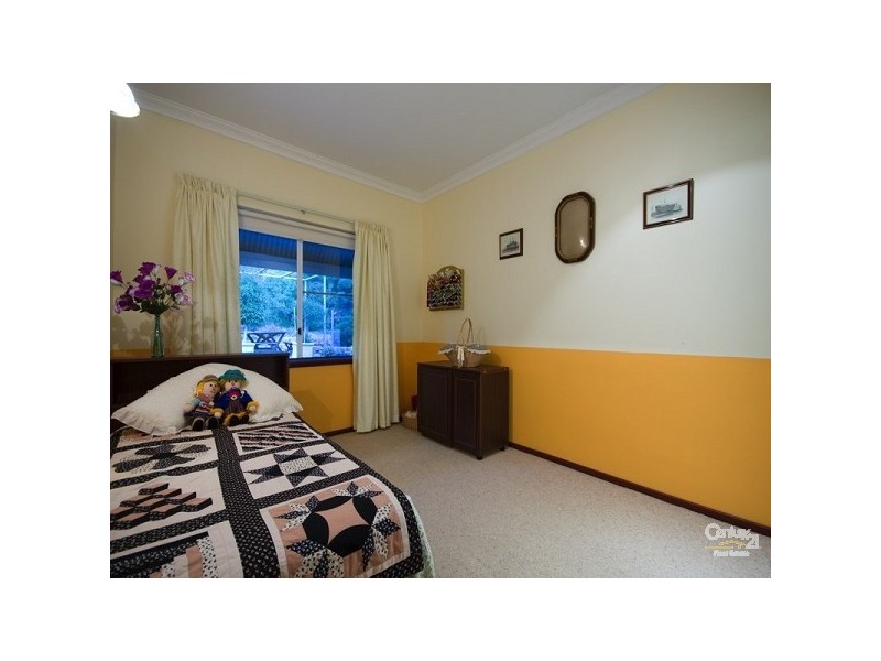 61 Locke View, Bedfordale WA 6112
